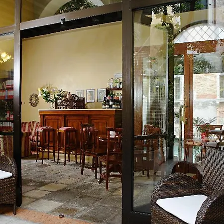 La Corte