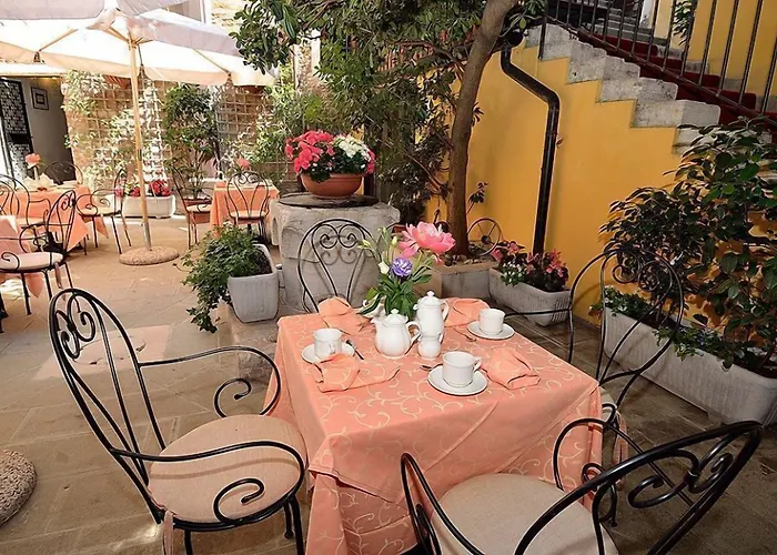 罗坎达拉柯尔特酒店 4*