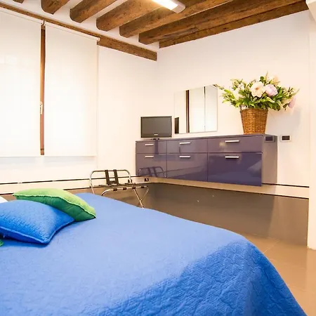 Couette-café La Corte