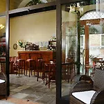 罗坎达拉柯尔特酒店