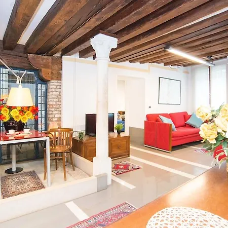 La Corte فندق مبيت وإفطار 3*