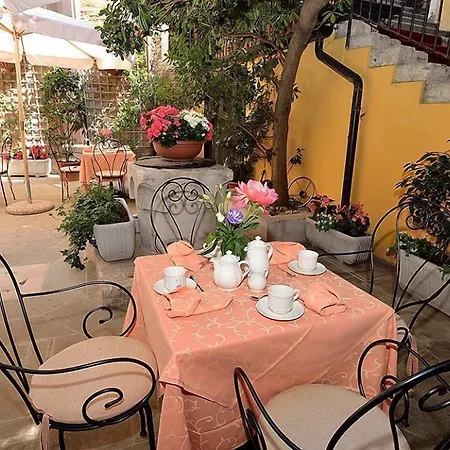 ロカンダ ラ コルテ 4*