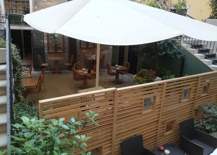 La Corte 4* البندقية